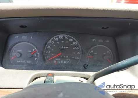 2002 Ford Crown Victoria Lx from USA, damaged, VIN 2FAFP74W62X100417